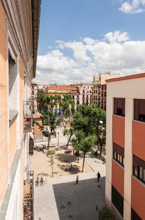 Plaza II De Mayo Madrid Exterior photo